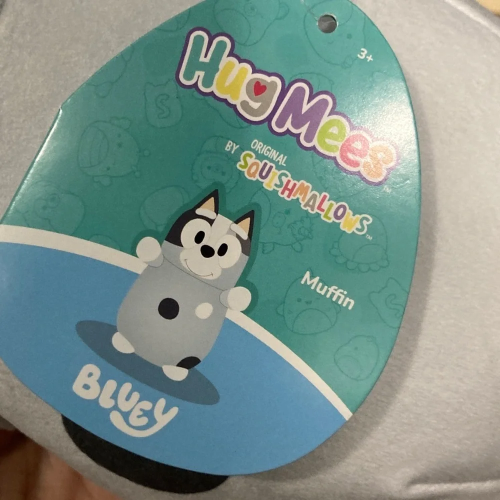 Squishmallows: HugMees Bluey Plush - Muffin - 10" Plush - Picture 2 of 3